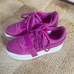 NIKE Vandal 2k Platform Sneakers